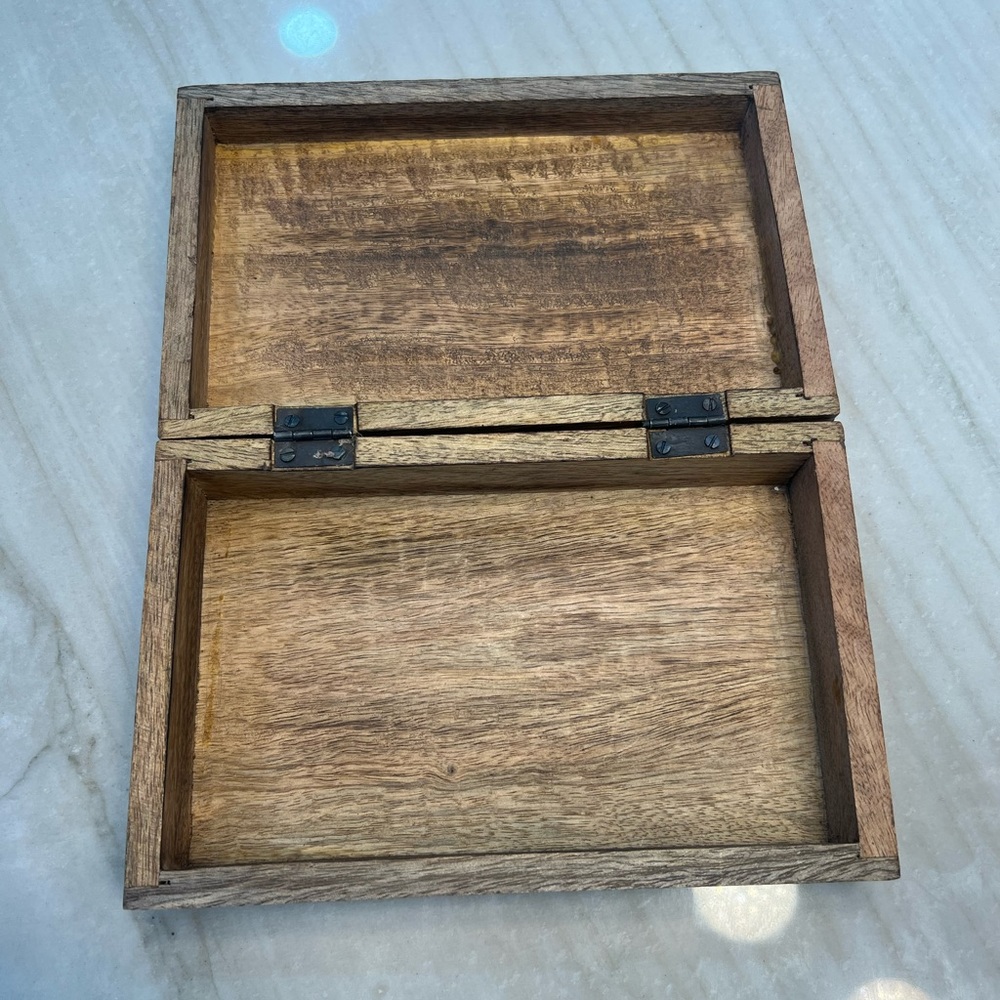 Hand Carved Elephant Wooden Box - Picture 3 of 4